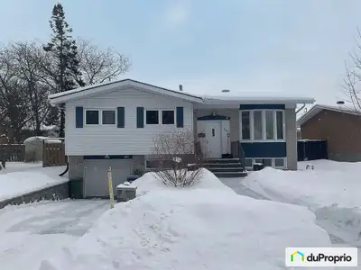 Pour toute question en français, veuillez composer le 514-998-5908. Grand bungalow individuel avec g...