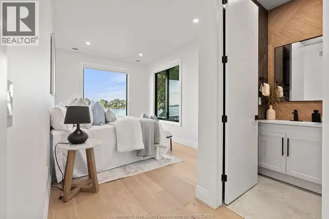 8720 RIVERSIDE DRIVE East Windsor, Ontario in Houses for Sale in Windsor Region - Image 32