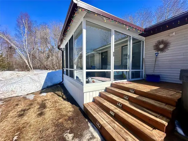 208 Landels Road The Pas, Manitoba in Houses for Sale in Winnipeg - Image 4