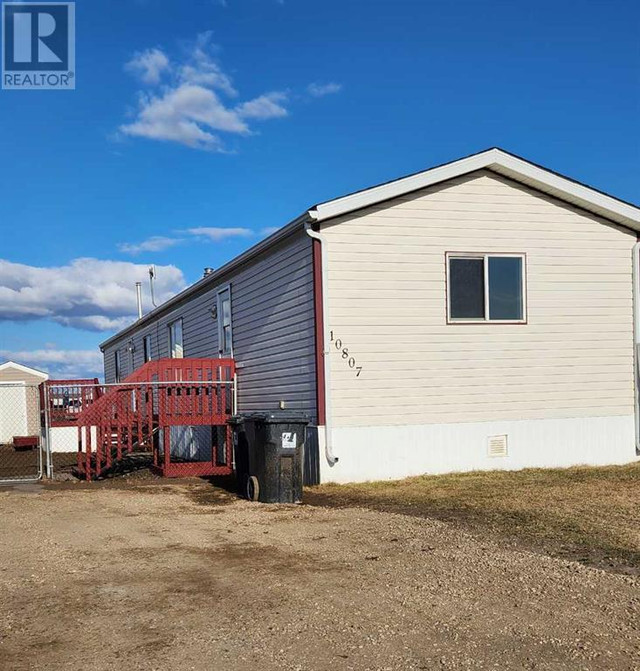 10807 98 Street Clairmont, Alberta in Houses for Sale in Grande Prairie