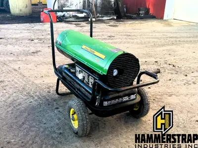 JOHN DEERE AC125 125,000 BTU Portable Workshop Kerosene/Diesel Heater 125,000 BTU 1/5 HP 120 V motor...
