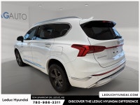 2022 Hyundai Santa Fe Ultimate Experience the Hyundai Santa Fe Ultimate with just 128992 km, finishe... (image 3)