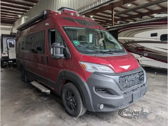 2026 Roadtrek Roadtrek PLAY PLUS SLUMBER in RVs & Motorhomes in Edmonton - Image 2