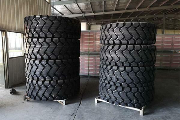 New wheel loaders tires 26.5-25 / 23.5-25 / 20.5-25 QTY(4) in Other in Richmond - Image 2