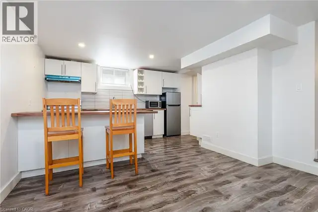40 WOODLAND Avenue Kitchener, Ontario in Houses for Sale in Kitchener / Waterloo - Image 38