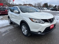 HEATED SEATS, SUNROOF, BLUEOOTH, BACK UP CAMERA, REMOTE START, HEATED STEERING WHEEL & BLIND SPOT MO... (image 4)