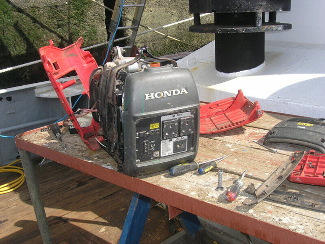 LOOKING FOR ANY FREE BROKEN GENERATORS in Other in Moncton - Image 3