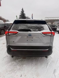**CARS TRUCKS SUV 4X4 VAN AWD EDMONTON FINANCING AVAILABLE EASY FINANCING ** 2022 TOYOTA RAV4 LE HYB... (image 7)