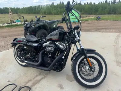 2014 Harley-Davidson Sportster Forty-Eight - Excellent Condition, Ultra-Low KM! Stunning 2014 Harley...