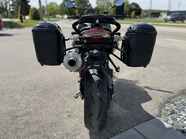 2015 BMW F800R in Sport Bikes in Kitchener / Waterloo - Image 5
