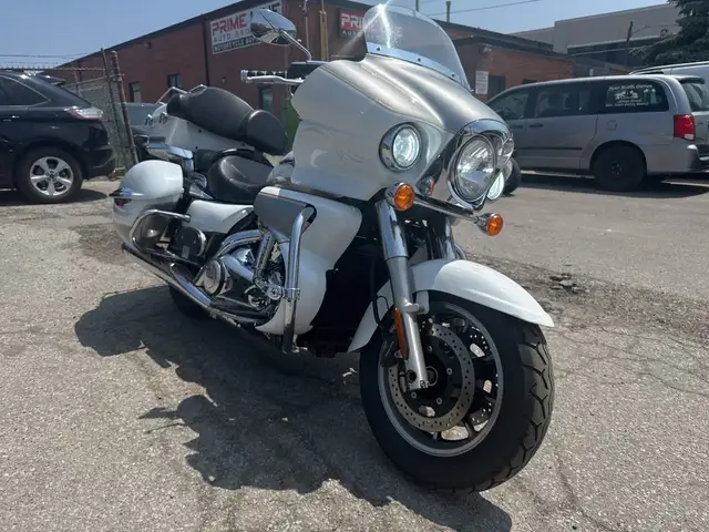 2013 Kawasaki Voyager ~ EXHAUST ~ 1700CC ~ VOYAGER ~ CLEAN BIKE  in Sport Touring in City of Toronto - Image 5