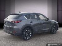 2023 Mazda CX-5 Le Mazda CX-5 GT QWD incarne l'équilibre parfait entre élégance, performance et raff... (image 4)