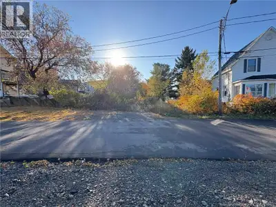 Strategically located in the heart of Dieppe, this vacant lot offers outstanding visibility and expo...