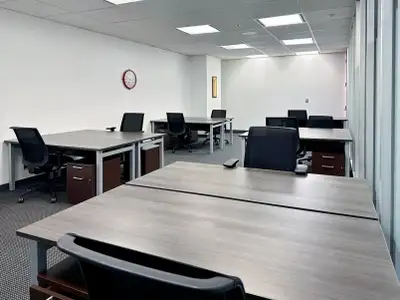 A fully serviced private office with 15 people, ready to use from day one. Work with focus and priva...