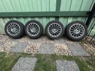 Michelin X - Ice winter tires 225/ 55 R17 on Aluminum rims all balanced and bolts included Used one...