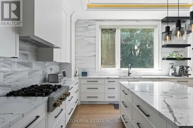 71 YORKVIEW DRIVE Toronto (Willowdale West), Ontario in Houses for Sale in City of Toronto - Image 17