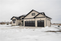 323 Duchek Drive Grande Pointe, Manitoba