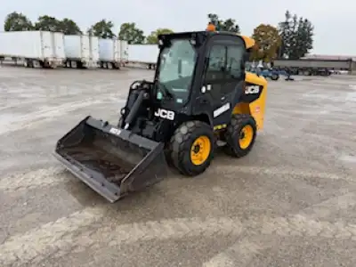 JCB 225 Skid Steer c/w cab heater 72in. hydraulic quick attach bucket auxiliary hydraulics 74hp side...