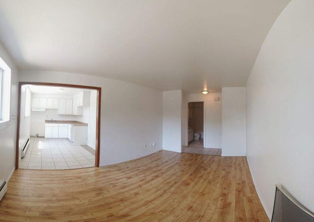2 CH - 1 SDB - Québec - $1,097 /mo — photo 1