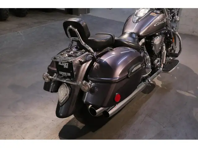 2015 Yamaha ROADSTAR SILVERADO S in Sport Touring in Ottawa - Image 13