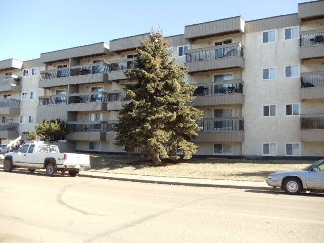 South Rim Apartments For Rent in Long Term Rentals in Strathcona County