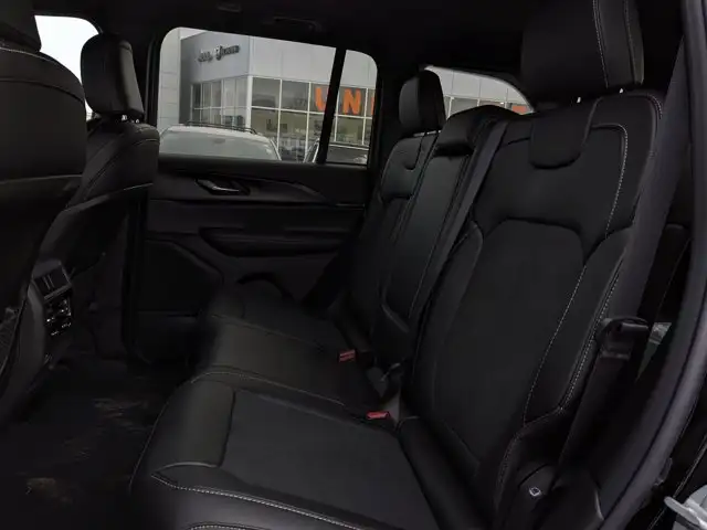 2025 Jeep Grand Cherokee Altitude * - Power Liftgate - Wireless in Cars & Trucks in Calgary - Image 28