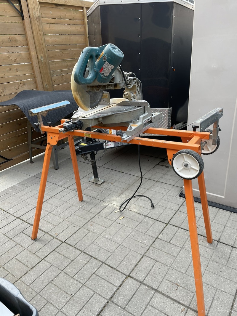 Makita portable chop saw Power Tools St. Catharines Kijiji