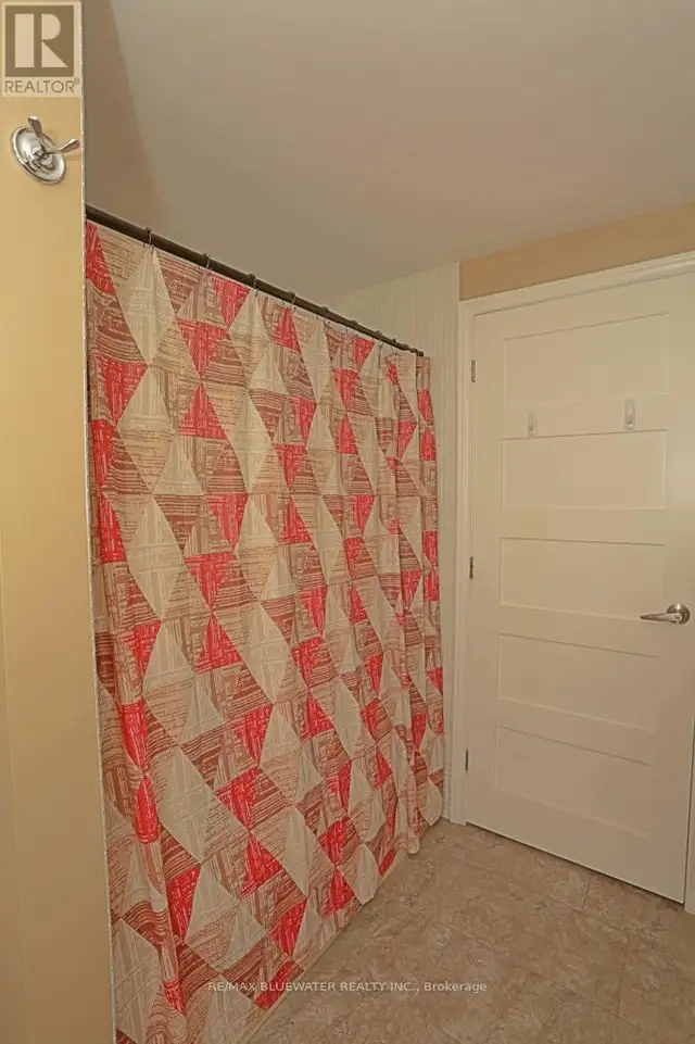 314 WYLDWOOD LANE S South Huron (Stephen), Ontario in Houses for Sale in Grand Bend - Image 31