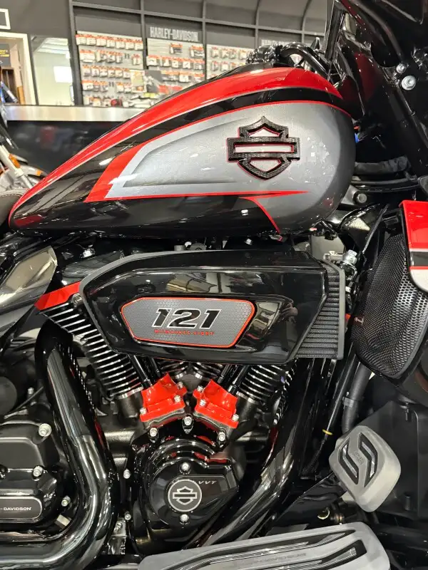 2026 Harley-Davidson CVO Street Glide Limited in Street, Cruisers & Choppers in Sudbury - Image 6