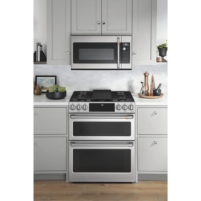 Café™ S/D 30" Slide-In Front Control Gas Double Oven Convection in Stoves, Ovens & Ranges in Edmonton - Image 3