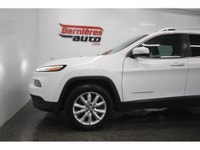 Jeep Cherokee Limited V6 2016 avec moteur V6 3.2L developpant 271 HP et traction integrale 4x4 perfo... (image 4)