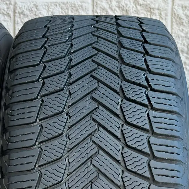 (90%) 4x 275/45R20 Michelin Winters w/ BMW X5 / X6 Rims + TPMS in Tires & Rims in City of Toronto - Image 5