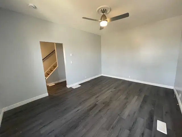 38 Octavia Street - 3 Bedroom Unit for Rent in Long Term Rentals in Belleville - Image 6