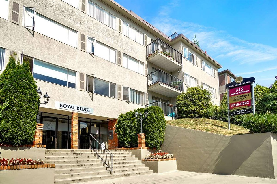 Royal Ridge Apartments - 1 Bedroom available at 315 Agnes Street 1