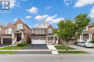Exceptional home in one of Bramptons finest communities. Features include a ground Floor den ideal f...