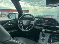 ENGINE 6.2L V8 WITH DYNAMIC FUEL MANAGEMENT Direct Injection and Variable Valve Timing includes alum... (image 8)