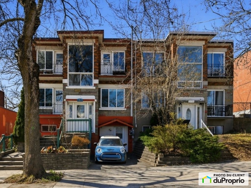 $938,000 - Triplex for sale in Mercier / Hochelaga / Maisonneuve — photo 1