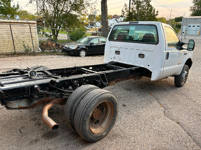2003 Ford F550 updated diesel elec Pwr Pto 177kms clean in Cars & Trucks in London - Image 3