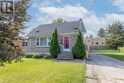 A beautiful 2+1 bedroom home is available for rent in the south side of St. Thomas. This charming 1....