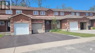 Welcome to 88 Michael Crescent! This bright and spacious 3-bedroom, 1-bathroom freehold townhouse is...