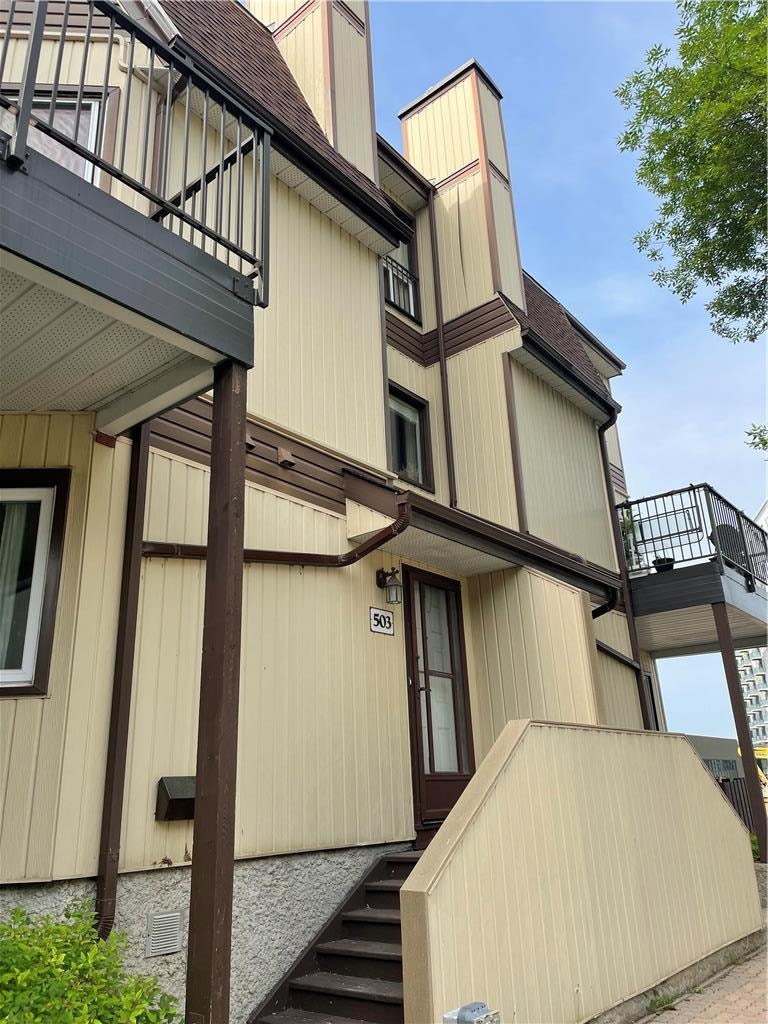 503 3080 Pembina Highway Winnipeg, Manitoba Condos for Sale