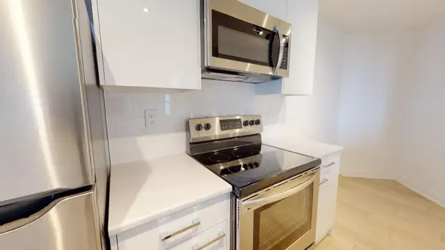 Apartment for Rent at Hanover Road, Brampton in Long Term Rentals in Mississauga / Peel Region - Image 11