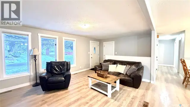56 Tufts CRESCENT Outlook, Saskatchewan in Houses for Sale in Swift Current - Image 13