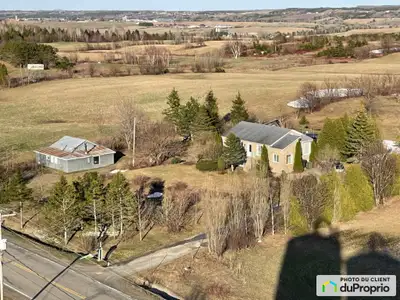 Magnifique Domaine au Coeur du Bic Un Havre de Paix en Pleine Nature Vous rêvez d'un endroit tranqui...