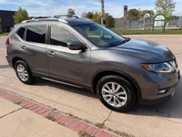 2019 Nissan Rogue AWD SV,excellent conditions,two previous owners,carfax shows a minor claim,safety... (image 3)