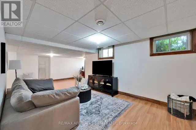 3 KIMINI DRIVE Ottawa, Ontario in Houses for Sale in Ottawa - Image 39