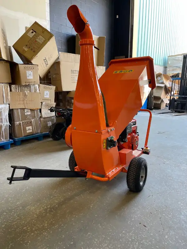 Shredder / Chipper Ducar 15HP ***LIQUIDATION***62864745713794124