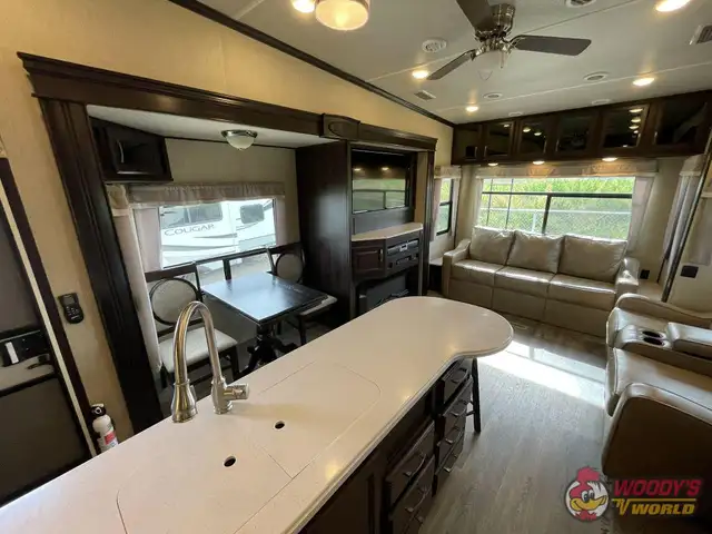 2018 PALOMINO RV COLUMBUS 298RL in Travel Trailers & Campers in Edmonton - Image 10