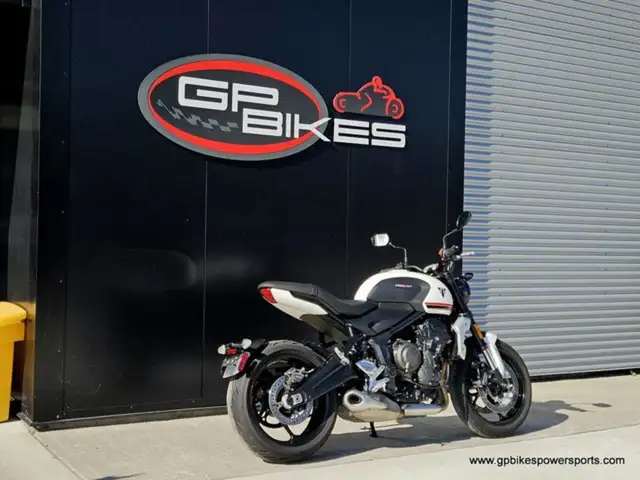 2022 Triumph Trident 660 Crystal White in Street, Cruisers & Choppers in Oshawa / Durham Region - Image 4
