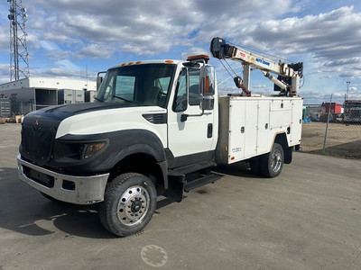 2013 IHC Commercial Service Truck